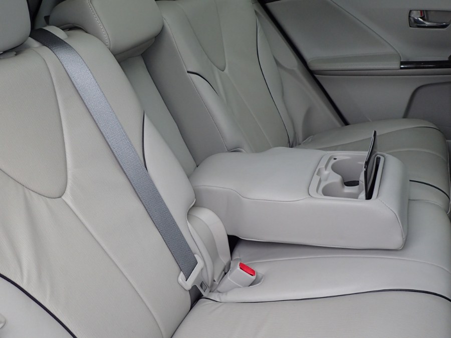 2013 Toyota Venza 4dr Wgn V6 AWD Limited (Natl), available for sale in Storrs, Connecticut | Eagleville Motors. Storrs, Connecticut 2013 Toyota Venza 4dr Wgn V6 AWD Limited (Natl), available for sale in Storrs, Connecticut | Eagleville Motors. Storrs, Connecticut