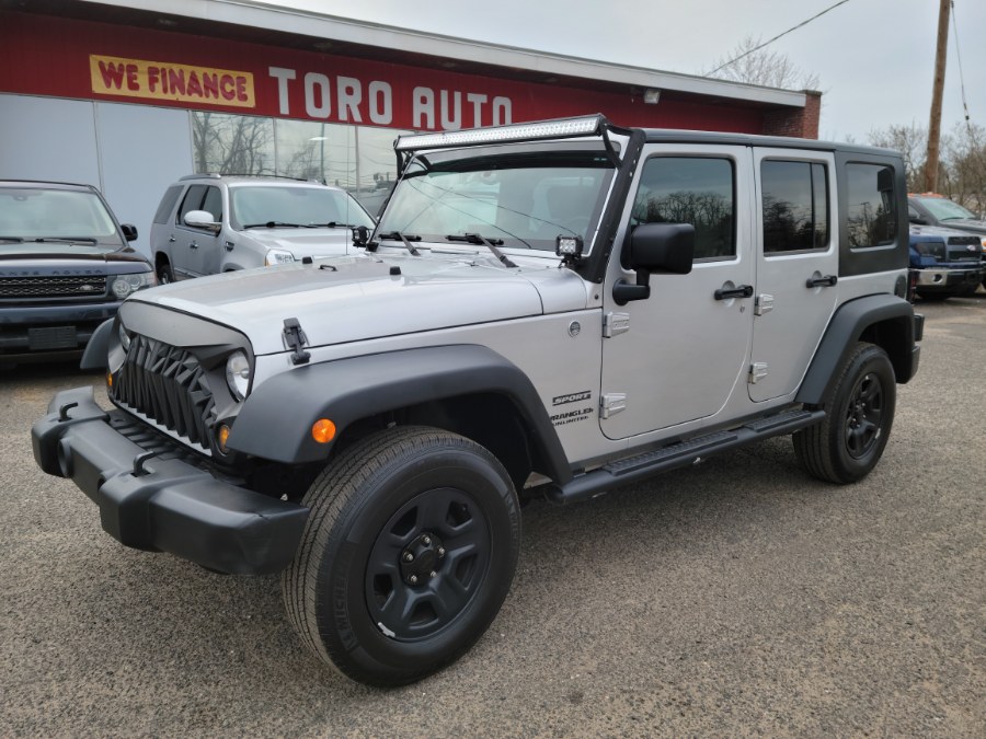 2010 Jeep Wrangler Unlimited 4dr inlimited, available for sale in East Windsor, Connecticut | Toro Auto. East Windsor, Connecticut 2010 Jeep Wrangler Unlimited 4dr inlimited, available for sale in East Windsor, Connecticut | Toro Auto. East Windsor, Connecticut