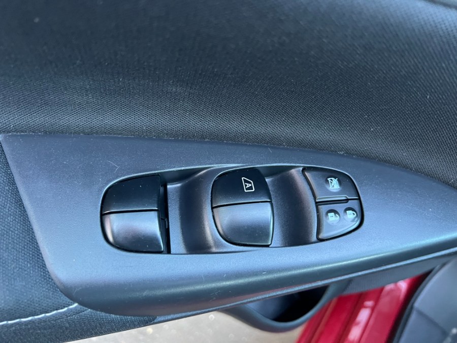 2014 Nissan Sentra 4dr Sdn I4 CVT SV, available for sale in Bristol, Connecticut | Bristol Auto Center LLC. Bristol, Connecticut 2014 Nissan Sentra 4dr Sdn I4 CVT SV, available for sale in Bristol, Connecticut | Bristol Auto Center LLC. Bristol, Connecticut