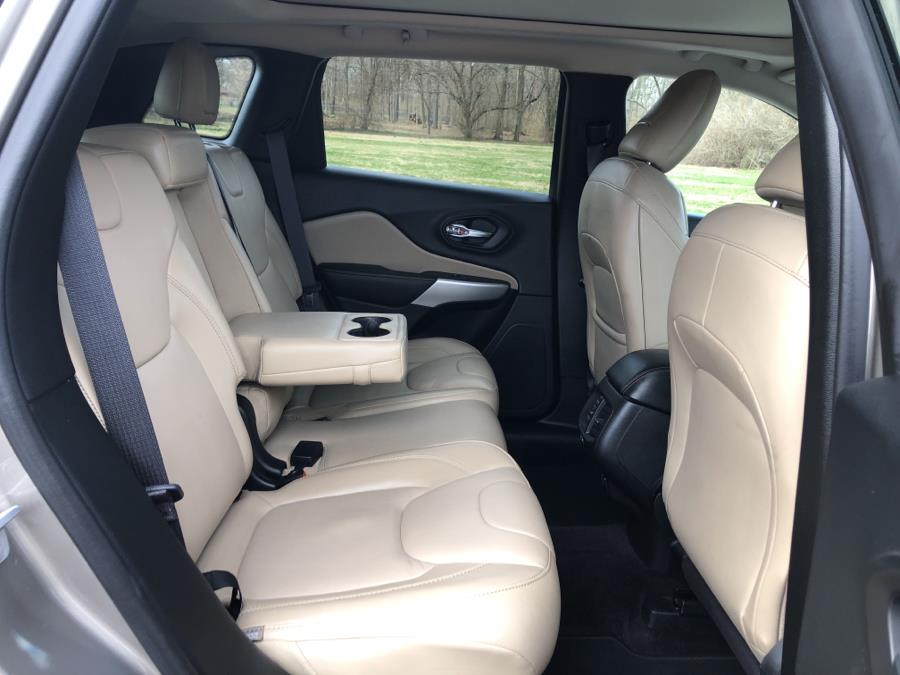 2017 Jeep Cherokee Limited FWD, available for sale in Beavercreek, Ohio | Wholesale Direct Motors. Beavercreek, Ohio 2017 Jeep Cherokee Limited FWD, available for sale in Beavercreek, Ohio | Wholesale Direct Motors. Beavercreek, Ohio
