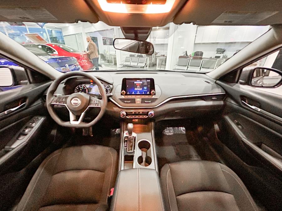 2022 Nissan Altima 2.5 SV Sedan, available for sale in Franklin Square, New York | Luxury Motor Club. Franklin Square, New York 2022 Nissan Altima 2.5 SV Sedan, available for sale in Franklin Square, New York | Luxury Motor Club. Franklin Square, New York
