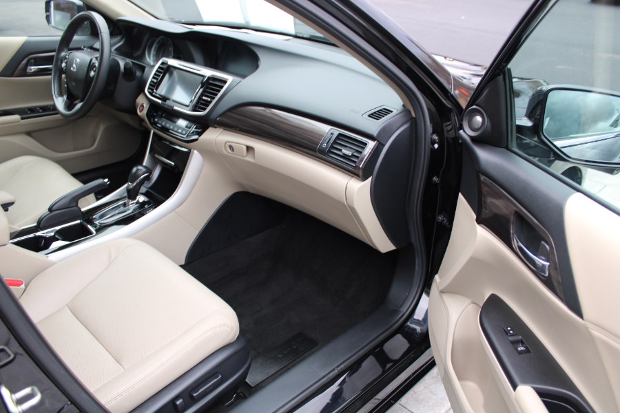 2016 Honda Accord Sedan 4dr V6 Auto EX-L, available for sale in Plantsville, Connecticut | Auto House of Luxury. Plantsville, Connecticut 2016 Honda Accord Sedan 4dr V6 Auto EX-L, available for sale in Plantsville, Connecticut | Auto House of Luxury. Plantsville, Connecticut