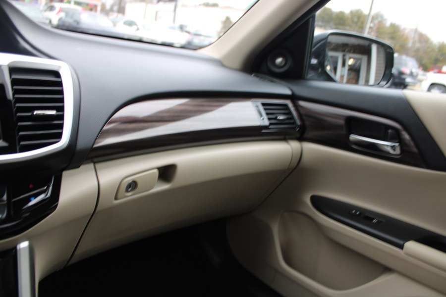 2016 Honda Accord Sedan 4dr V6 Auto EX-L, available for sale in Plantsville, Connecticut | Auto House of Luxury. Plantsville, Connecticut 2016 Honda Accord Sedan 4dr V6 Auto EX-L, available for sale in Plantsville, Connecticut | Auto House of Luxury. Plantsville, Connecticut