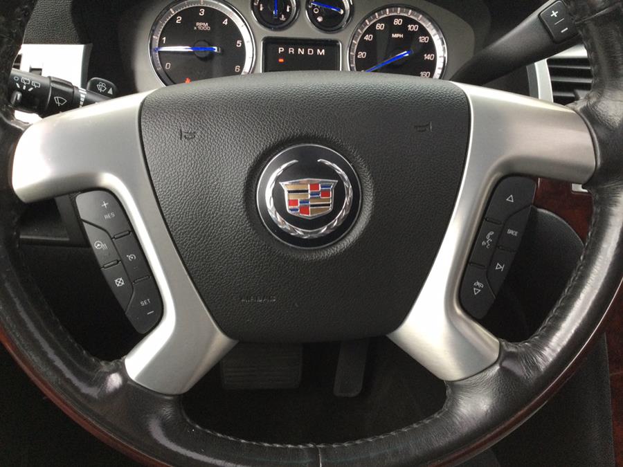 2013 Cadillac Escalade AWD 4dr Luxury, available for sale in Plantsville, Connecticut | L&S Automotive LLC. Plantsville, Connecticut 2013 Cadillac Escalade AWD 4dr Luxury, available for sale in Plantsville, Connecticut | L&S Automotive LLC. Plantsville, Connecticut