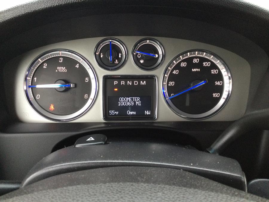 2013 Cadillac Escalade AWD 4dr Luxury, available for sale in Plantsville, Connecticut | L&S Automotive LLC. Plantsville, Connecticut 2013 Cadillac Escalade AWD 4dr Luxury, available for sale in Plantsville, Connecticut | L&S Automotive LLC. Plantsville, Connecticut