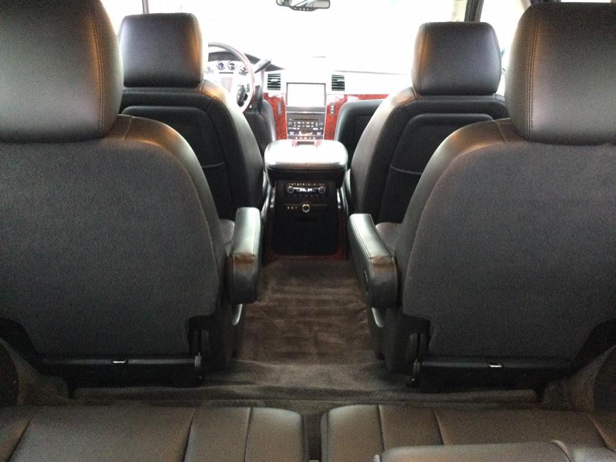 2013 Cadillac Escalade AWD 4dr Luxury, available for sale in Plantsville, Connecticut | L&S Automotive LLC. Plantsville, Connecticut 2013 Cadillac Escalade AWD 4dr Luxury, available for sale in Plantsville, Connecticut | L&S Automotive LLC. Plantsville, Connecticut