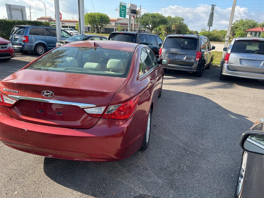 2013 Hyundai Sonata 4dr Sdn 2.4L Auto GLS, available for sale in Kissimmee, Florida | Central florida Auto Trader. Kissimmee, Florida 2013 Hyundai Sonata 4dr Sdn 2.4L Auto GLS, available for sale in Kissimmee, Florida | Central florida Auto Trader. Kissimmee, Florida
