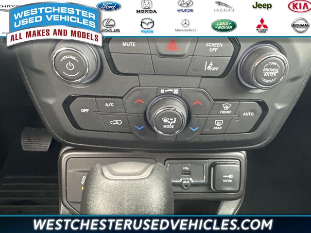 2021 Jeep Renegade Latitude, available for sale in White Plains, New York | Westchester Used Vehicles. White Plains, New York 2021 Jeep Renegade Latitude, available for sale in White Plains, New York | Westchester Used Vehicles. White Plains, New York