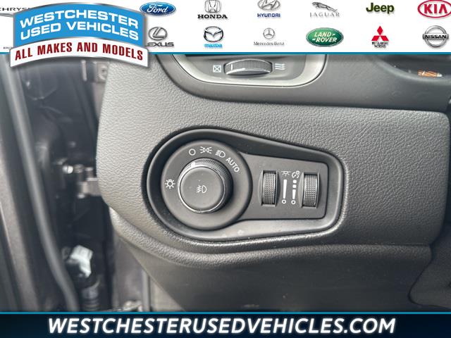 2021 Jeep Renegade Latitude, available for sale in White Plains, New York | Westchester Used Vehicles. White Plains, New York 2021 Jeep Renegade Latitude, available for sale in White Plains, New York | Westchester Used Vehicles. White Plains, New York