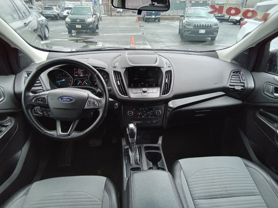 2019 Ford Escape SE FWD, available for sale in Irvington, New Jersey | NJ Used Cars Center. Irvington, New Jersey 2019 Ford Escape SE FWD, available for sale in Irvington, New Jersey | NJ Used Cars Center. Irvington, New Jersey