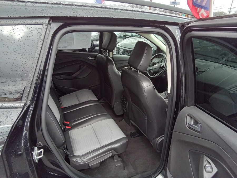 2019 Ford Escape SE FWD, available for sale in Irvington, New Jersey | NJ Used Cars Center. Irvington, New Jersey 2019 Ford Escape SE FWD, available for sale in Irvington, New Jersey | NJ Used Cars Center. Irvington, New Jersey