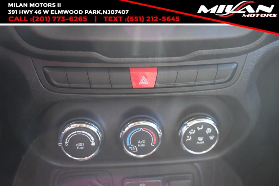 2015 Jeep Renegade FWD 4dr Latitude, available for sale in Little Ferry , New Jersey | Milan Motors. Little Ferry , New Jersey 2015 Jeep Renegade FWD 4dr Latitude, available for sale in Little Ferry , New Jersey | Milan Motors. Little Ferry , New Jersey