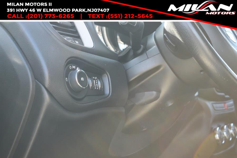 2015 Jeep Renegade FWD 4dr Latitude, available for sale in Little Ferry , New Jersey | Milan Motors. Little Ferry , New Jersey 2015 Jeep Renegade FWD 4dr Latitude, available for sale in Little Ferry , New Jersey | Milan Motors. Little Ferry , New Jersey