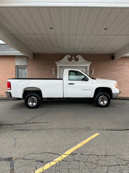 2007 GMC Sierra 2500HD 4WD Reg Cab 133" SLE1, available for sale in New Britain, Connecticut | Supreme Automotive. New Britain, Connecticut 2007 GMC Sierra 2500HD 4WD Reg Cab 133" SLE1, available for sale in New Britain, Connecticut | Supreme Automotive. New Britain, Connecticut