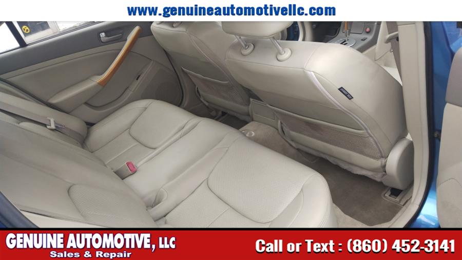 2004 Infiniti G35 Sedan 4dr Sdn AWD Auto w/Leather, available for sale in East Hartford, Connecticut | Genuine Automotive LLC. East Hartford, Connecticut 2004 Infiniti G35 Sedan 4dr Sdn AWD Auto w/Leather, available for sale in East Hartford, Connecticut | Genuine Automotive LLC. East Hartford, Connecticut