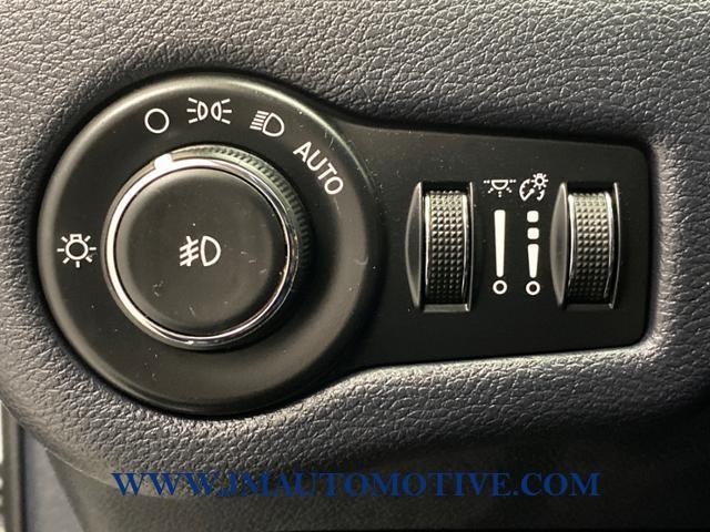 2016 Jeep Cherokee 4WD 4dr Limited, available for sale in Naugatuck, Connecticut | J&M Automotive Sls&Svc LLC. Naugatuck, Connecticut 2016 Jeep Cherokee 4WD 4dr Limited, available for sale in Naugatuck, Connecticut | J&M Automotive Sls&Svc LLC. Naugatuck, Connecticut