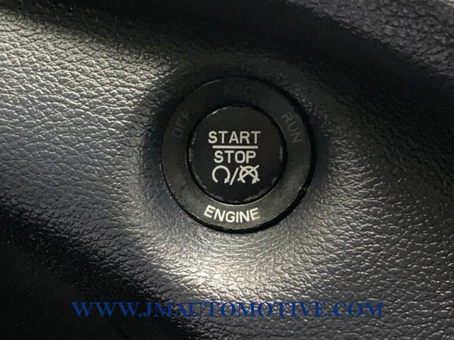 2016 Jeep Cherokee 4WD 4dr Limited, available for sale in Naugatuck, Connecticut | J&M Automotive Sls&Svc LLC. Naugatuck, Connecticut 2016 Jeep Cherokee 4WD 4dr Limited, available for sale in Naugatuck, Connecticut | J&M Automotive Sls&Svc LLC. Naugatuck, Connecticut