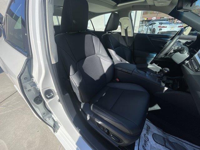 2019 Lexus Es , available for sale in Great Neck, New York | Camy Cars. Great Neck, New York 2019 Lexus Es , available for sale in Great Neck, New York | Camy Cars. Great Neck, New York