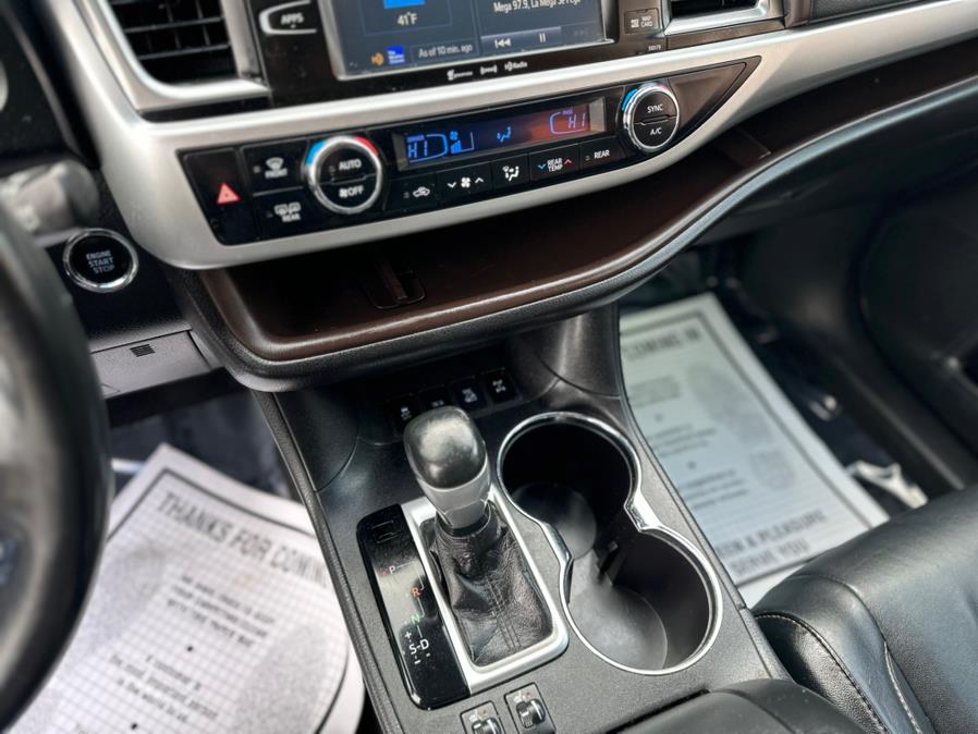 2018 Toyota Highlander XLE V6 AWD (Natl), available for sale in Bloomingdale, New Jersey | Bloomingdale Auto Group. Bloomingdale, New Jersey 2018 Toyota Highlander XLE V6 AWD (Natl), available for sale in Bloomingdale, New Jersey | Bloomingdale Auto Group. Bloomingdale, New Jersey
