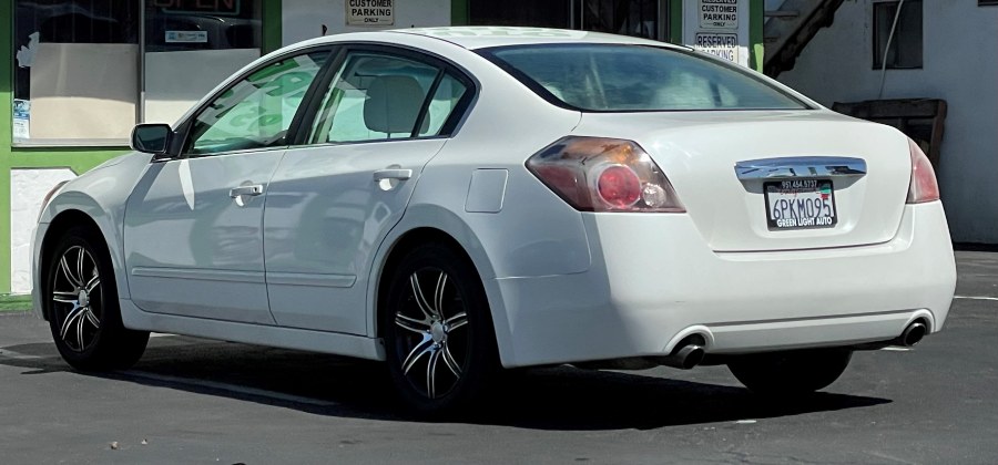 2011 Nissan Altima 4dr Sdn I4 CVT 2.5 S, available for sale in Corona, California | Green Light Auto. Corona, California 2011 Nissan Altima 4dr Sdn I4 CVT 2.5 S, available for sale in Corona, California | Green Light Auto. Corona, California