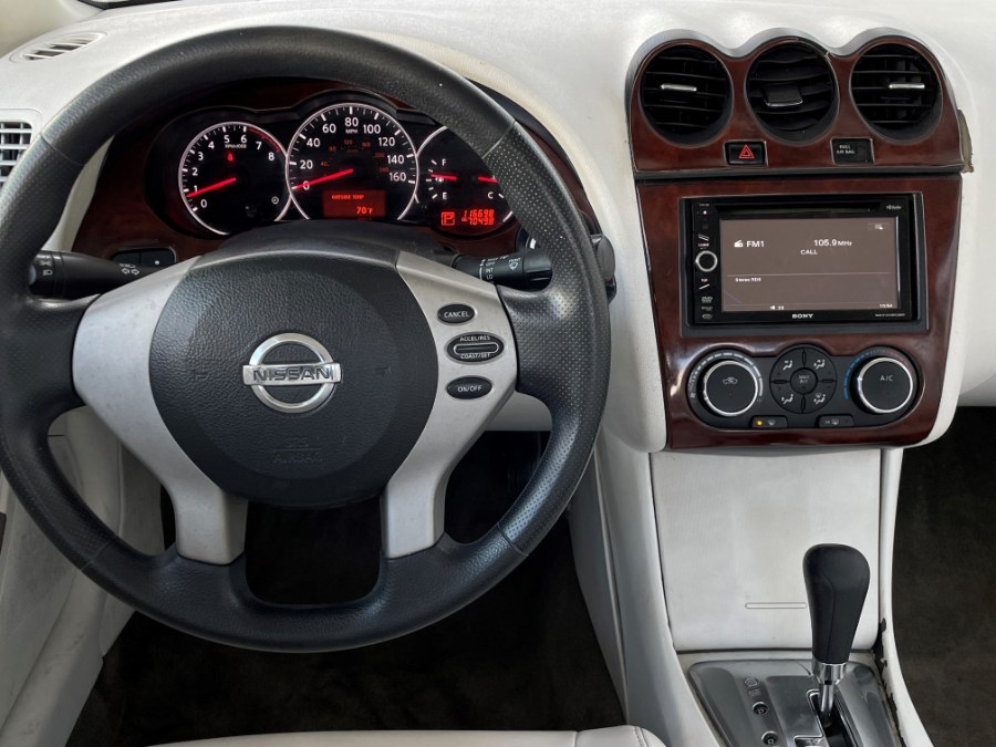 2011 Nissan Altima 4dr Sdn I4 CVT 2.5 S, available for sale in Corona, California | Green Light Auto. Corona, California 2011 Nissan Altima 4dr Sdn I4 CVT 2.5 S, available for sale in Corona, California | Green Light Auto. Corona, California