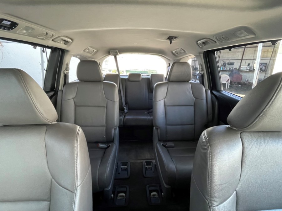 2014 Honda Odyssey 5dr EX-L w/Navi, available for sale in Corona, California | Green Light Auto. Corona, California 2014 Honda Odyssey 5dr EX-L w/Navi, available for sale in Corona, California | Green Light Auto. Corona, California