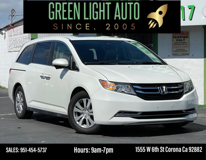 2014 Honda Odyssey 5dr EX-L w/Navi, available for sale in Corona, California | Green Light Auto. Corona, California