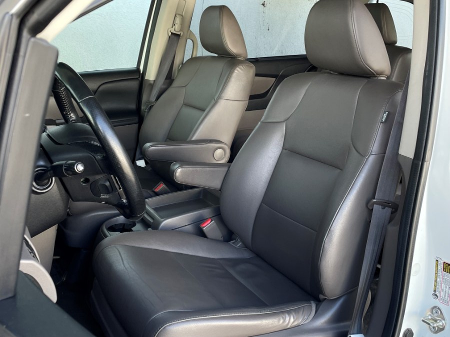 2014 Honda Odyssey 5dr EX-L w/Navi, available for sale in Corona, California | Green Light Auto. Corona, California 2014 Honda Odyssey 5dr EX-L w/Navi, available for sale in Corona, California | Green Light Auto. Corona, California