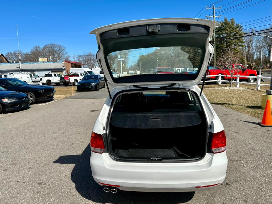 2014 Volkswagen Jetta SportWagen 4dr Manual TDI w/Sunroof, available for sale in South Windsor, Connecticut | Mike And Tony Auto Sales, Inc. South Windsor, Connecticut 2014 Volkswagen Jetta SportWagen 4dr Manual TDI w/Sunroof, available for sale in South Windsor, Connecticut | Mike And Tony Auto Sales, Inc. South Windsor, Connecticut