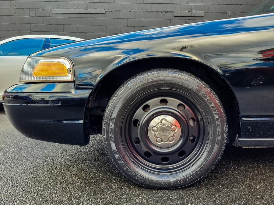 2011 Ford Police Interceptor 4dr Sdn w/3.55 Axle, available for sale in Newark, New Jersey | RT Auto Center LLC. Newark, New Jersey 2011 Ford Police Interceptor 4dr Sdn w/3.55 Axle, available for sale in Newark, New Jersey | RT Auto Center LLC. Newark, New Jersey