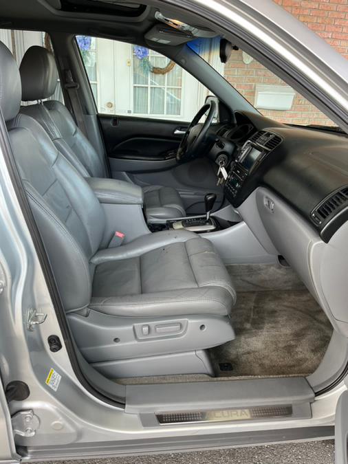 2006 Acura MDX 4dr SUV AT Touring w/Navi, available for sale in New Britain, Connecticut | Supreme Automotive. New Britain, Connecticut 2006 Acura MDX 4dr SUV AT Touring w/Navi, available for sale in New Britain, Connecticut | Supreme Automotive. New Britain, Connecticut
