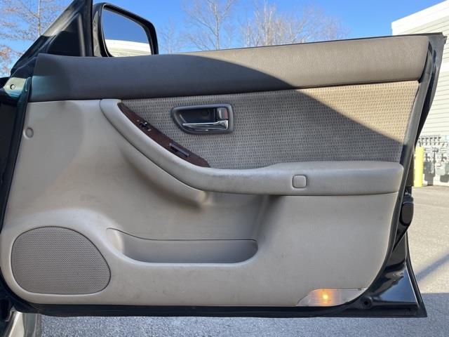 2004 Subaru Outback 3.0, available for sale in Brookfield, Connecticut | Blasius Federal Road. Brookfield, Connecticut 2004 Subaru Outback 3.0, available for sale in Brookfield, Connecticut | Blasius Federal Road. Brookfield, Connecticut