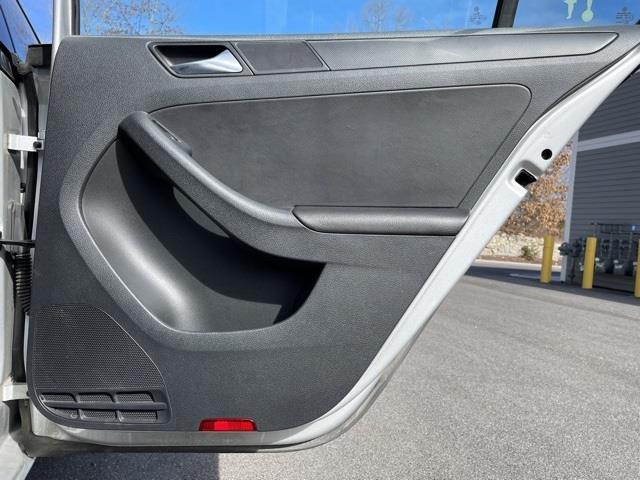 2011 Volkswagen Jetta 2.5L SE, available for sale in Brookfield, Connecticut | Blasius Federal Road. Brookfield, Connecticut 2011 Volkswagen Jetta 2.5L SE, available for sale in Brookfield, Connecticut | Blasius Federal Road. Brookfield, Connecticut