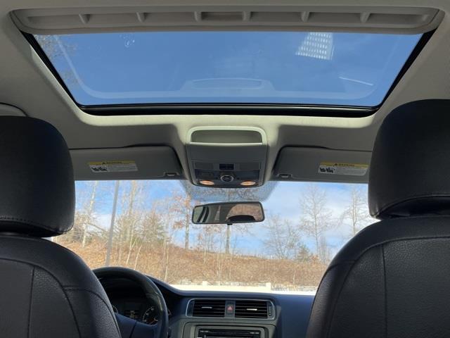 2011 Volkswagen Jetta 2.5L SE, available for sale in Brookfield, Connecticut | Blasius Federal Road. Brookfield, Connecticut 2011 Volkswagen Jetta 2.5L SE, available for sale in Brookfield, Connecticut | Blasius Federal Road. Brookfield, Connecticut