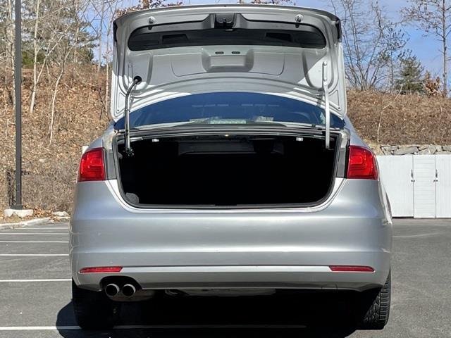 2011 Volkswagen Jetta 2.5L SE, available for sale in Brookfield, Connecticut | Blasius Federal Road. Brookfield, Connecticut 2011 Volkswagen Jetta 2.5L SE, available for sale in Brookfield, Connecticut | Blasius Federal Road. Brookfield, Connecticut
