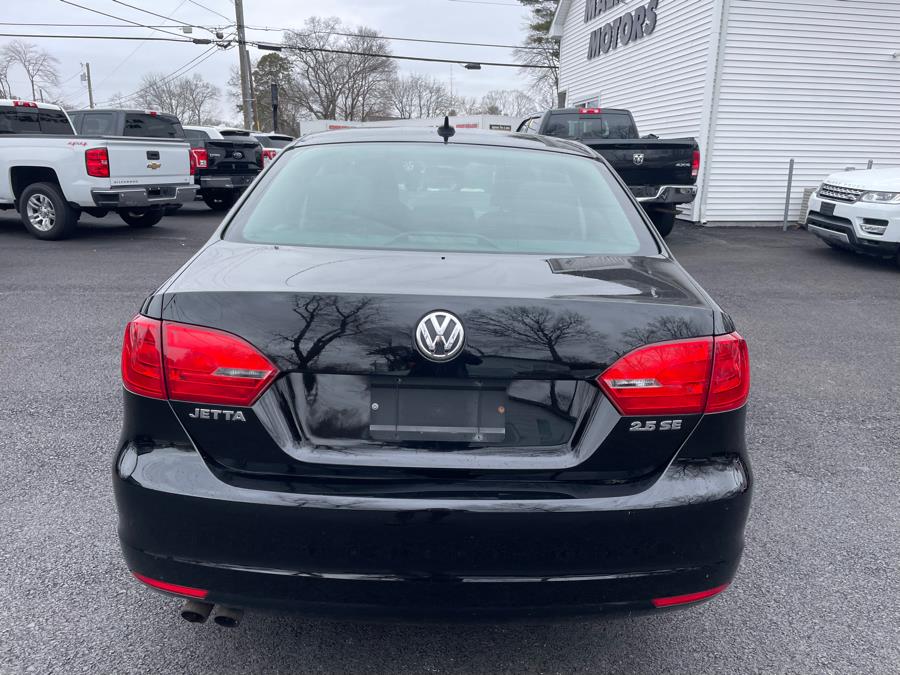 2011 Volkswagen Jetta Sedan 4dr Auto SE w/Convenience & Sunroof PZEV, available for sale in Agawam, Massachusetts | Malkoon Motors. Agawam, Massachusetts 2011 Volkswagen Jetta Sedan 4dr Auto SE w/Convenience & Sunroof PZEV, available for sale in Agawam, Massachusetts | Malkoon Motors. Agawam, Massachusetts