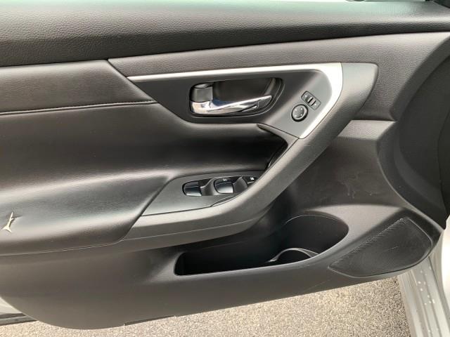 2015 Nissan Altima 2.5 SV, available for sale in Forestville, Maryland | Valentine Motor Company. Forestville, Maryland 2015 Nissan Altima 2.5 SV, available for sale in Forestville, Maryland | Valentine Motor Company. Forestville, Maryland