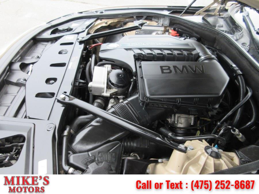 2012 BMW 5 Series 4dr Sdn 535i RWD, available for sale in Stratford, Connecticut | Mike's Motors LLC. Stratford, Connecticut 2012 BMW 5 Series 4dr Sdn 535i RWD, available for sale in Stratford, Connecticut | Mike's Motors LLC. Stratford, Connecticut
