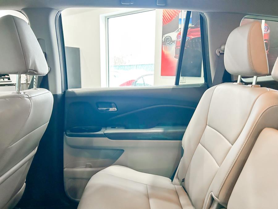 2018 Honda Pilot EX-L w/Navigation AWD, available for sale in Franklin Square, New York | Luxury Motor Club. Franklin Square, New York 2018 Honda Pilot EX-L w/Navigation AWD, available for sale in Franklin Square, New York | Luxury Motor Club. Franklin Square, New York