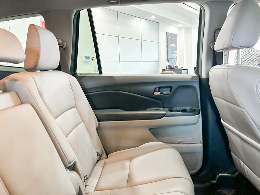 2018 Honda Pilot EX-L w/Navigation AWD, available for sale in Franklin Square, New York | Luxury Motor Club. Franklin Square, New York 2018 Honda Pilot EX-L w/Navigation AWD, available for sale in Franklin Square, New York | Luxury Motor Club. Franklin Square, New York