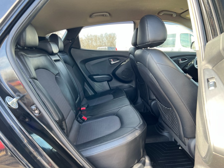 2012 Hyundai Tucson AWD 4dr Auto GLS, available for sale in Ortonville, Michigan | Marsh Auto Sales LLC. Ortonville, Michigan 2012 Hyundai Tucson AWD 4dr Auto GLS, available for sale in Ortonville, Michigan | Marsh Auto Sales LLC. Ortonville, Michigan