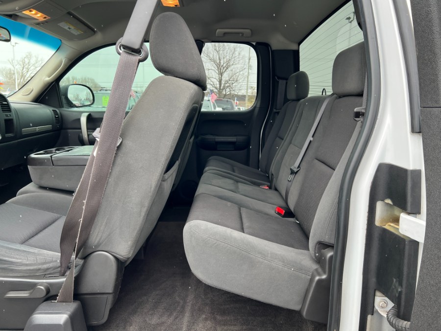 2009 GMC Sierra 1500 4WD Ext Cab 143.5" SLE, available for sale in Ortonville, Michigan | Marsh Auto Sales LLC. Ortonville, Michigan 2009 GMC Sierra 1500 4WD Ext Cab 143.5" SLE, available for sale in Ortonville, Michigan | Marsh Auto Sales LLC. Ortonville, Michigan