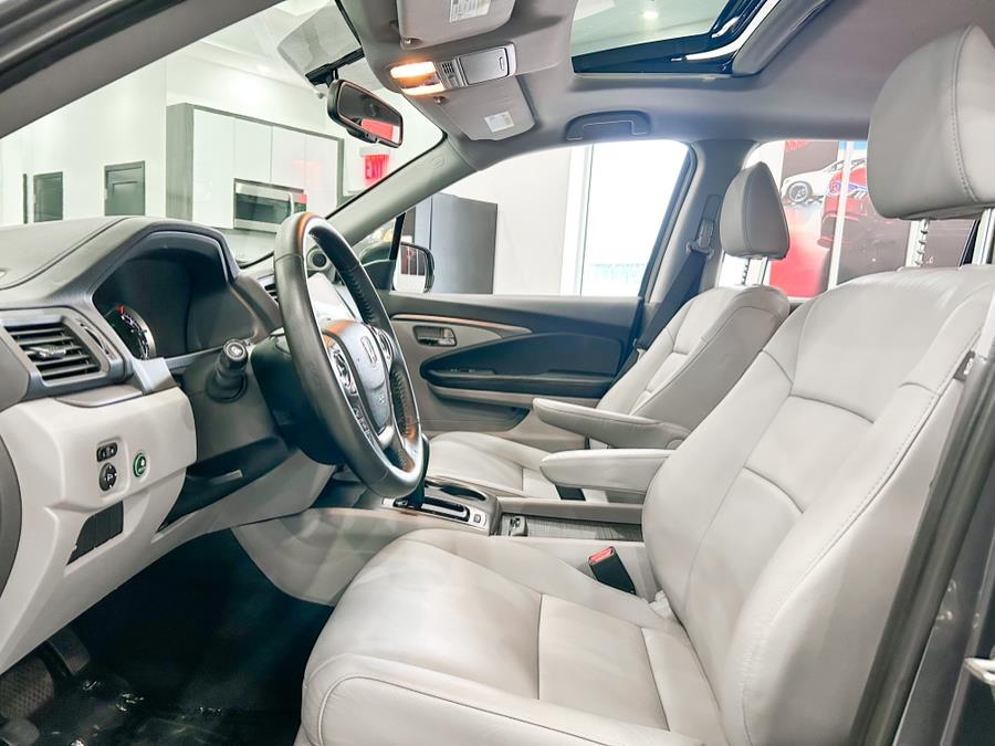 2018 Honda Pilot EX-L w/Navigation AWD, available for sale in Franklin Square, New York | Luxury Motor Club. Franklin Square, New York 2018 Honda Pilot EX-L w/Navigation AWD, available for sale in Franklin Square, New York | Luxury Motor Club. Franklin Square, New York