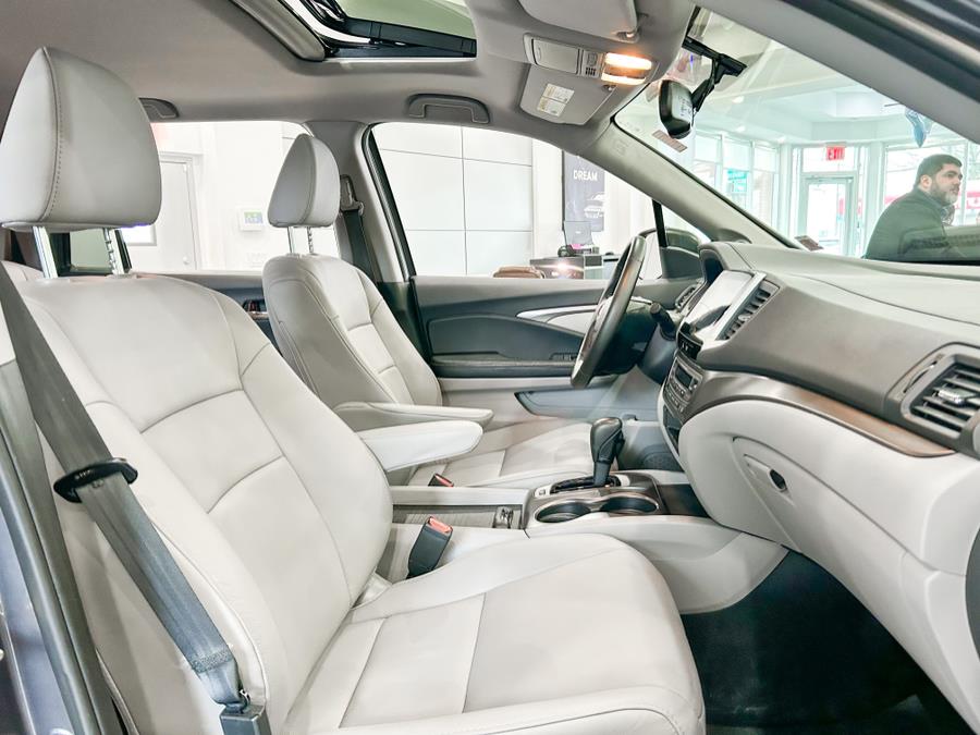2018 Honda Pilot EX-L w/Navigation AWD, available for sale in Franklin Square, New York | Luxury Motor Club. Franklin Square, New York 2018 Honda Pilot EX-L w/Navigation AWD, available for sale in Franklin Square, New York | Luxury Motor Club. Franklin Square, New York