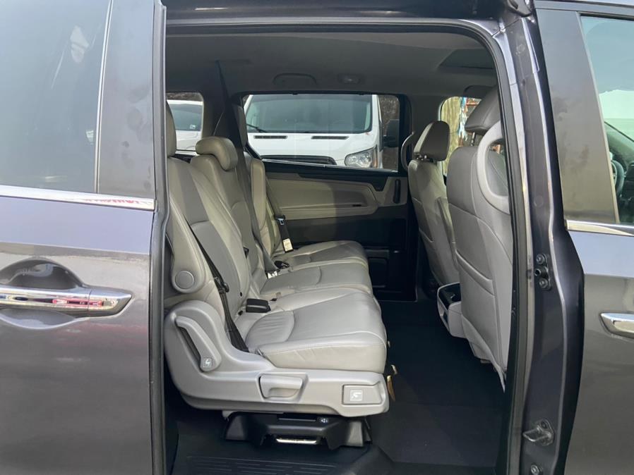 2020 Honda Odyssey EX-L w/Navi/RES Auto, available for sale in Linden, New Jersey | Champion Used Auto Sales. Linden, New Jersey 2020 Honda Odyssey EX-L w/Navi/RES Auto, available for sale in Linden, New Jersey | Champion Used Auto Sales. Linden, New Jersey