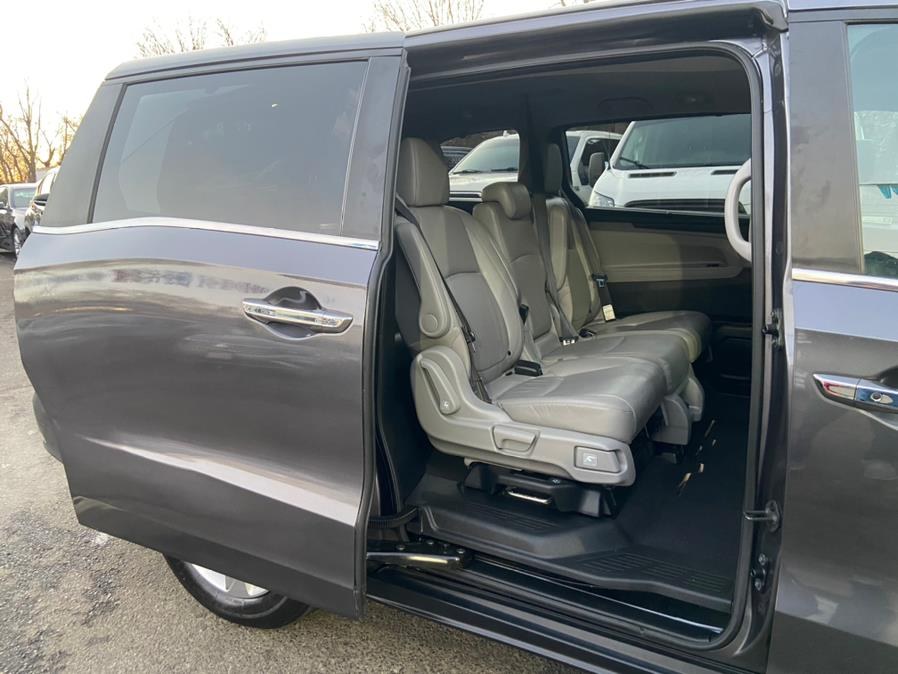 2020 Honda Odyssey EX-L w/Navi/RES Auto, available for sale in Linden, New Jersey | Champion Used Auto Sales. Linden, New Jersey 2020 Honda Odyssey EX-L w/Navi/RES Auto, available for sale in Linden, New Jersey | Champion Used Auto Sales. Linden, New Jersey