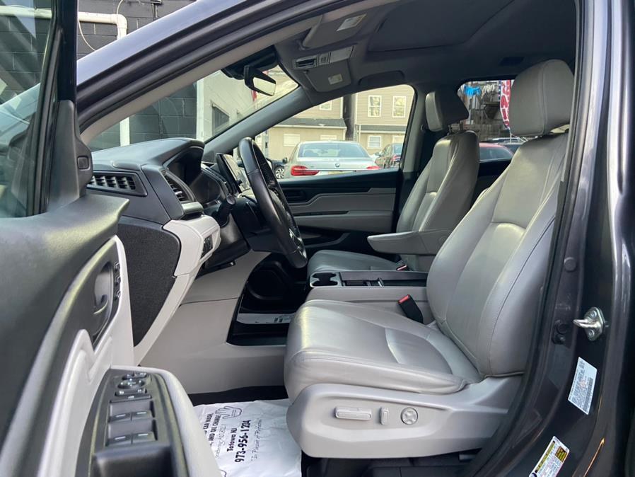 2020 Honda Odyssey EX-L w/Navi/RES Auto, available for sale in Linden, New Jersey | Champion Used Auto Sales. Linden, New Jersey 2020 Honda Odyssey EX-L w/Navi/RES Auto, available for sale in Linden, New Jersey | Champion Used Auto Sales. Linden, New Jersey
