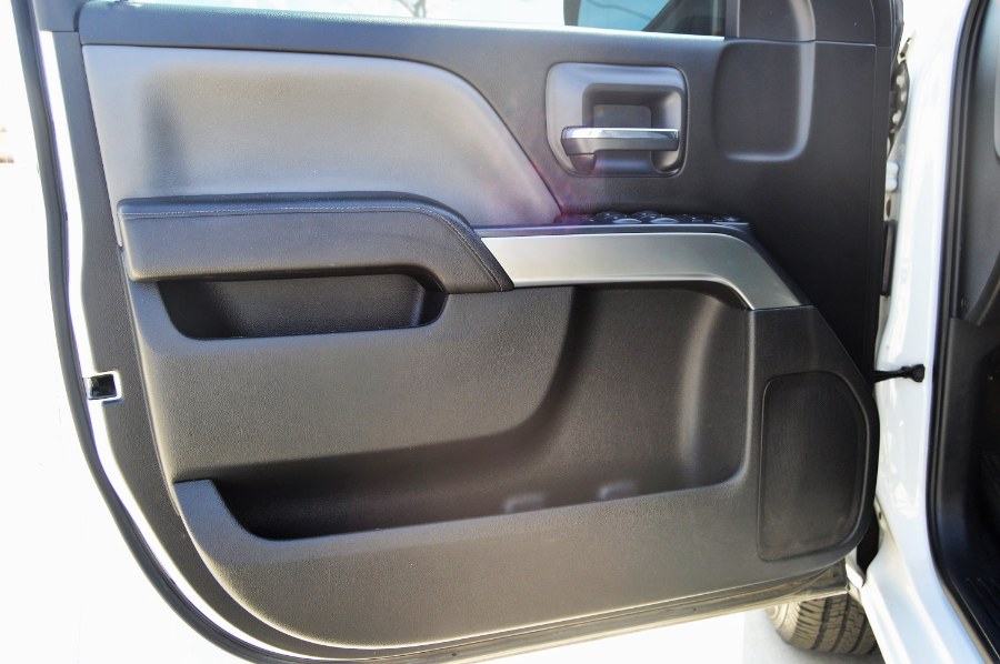 2017 Chevrolet Silverado 1500 2WD Crew Cab 143.5" LT w/1LT, available for sale in Moreno Valley, California | Fusion Motors Inc. Moreno Valley, California 2017 Chevrolet Silverado 1500 2WD Crew Cab 143.5" LT w/1LT, available for sale in Moreno Valley, California | Fusion Motors Inc. Moreno Valley, California