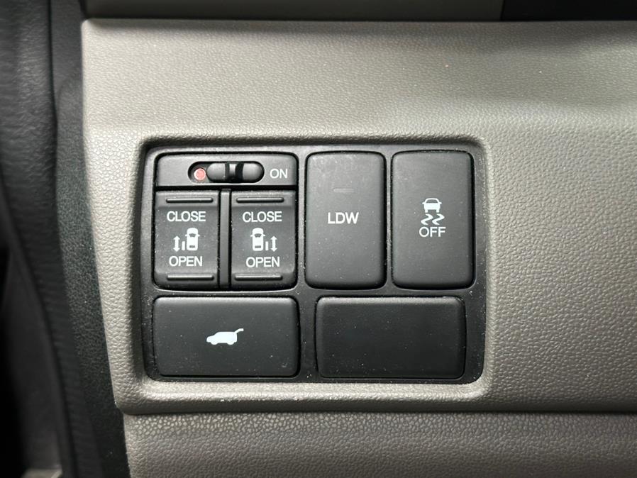 2016 Honda Odyssey 5dr EX-L, available for sale in Inwood, New York | 5 Towns Drive. Inwood, New York 2016 Honda Odyssey 5dr EX-L, available for sale in Inwood, New York | 5 Towns Drive. Inwood, New York