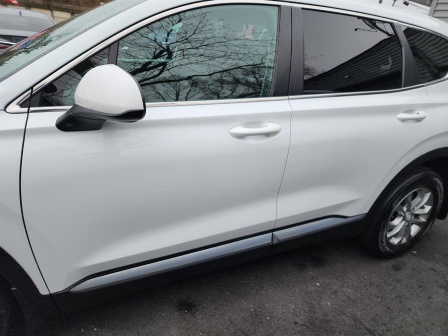 2020 Hyundai Santa Fe SE 2.4L Auto AWD, available for sale in Islip, New York | L.I. Auto Gallery. Islip, New York 2020 Hyundai Santa Fe SE 2.4L Auto AWD, available for sale in Islip, New York | L.I. Auto Gallery. Islip, New York